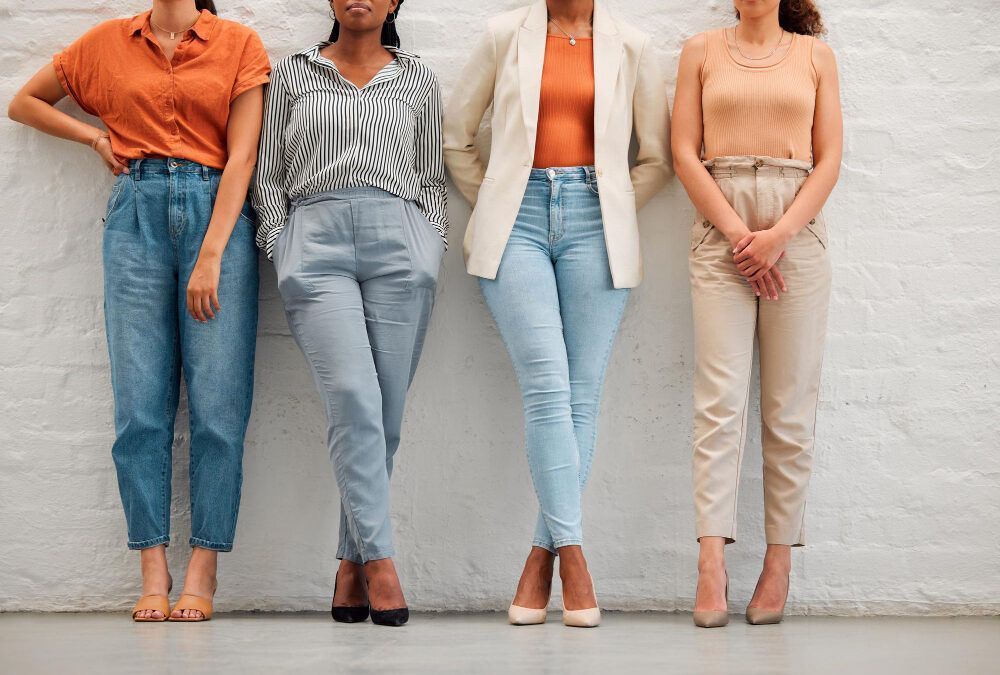 Arte en la Simplicidad: Cómo Combinar Prendas Básicas para un Estilo Impresionante