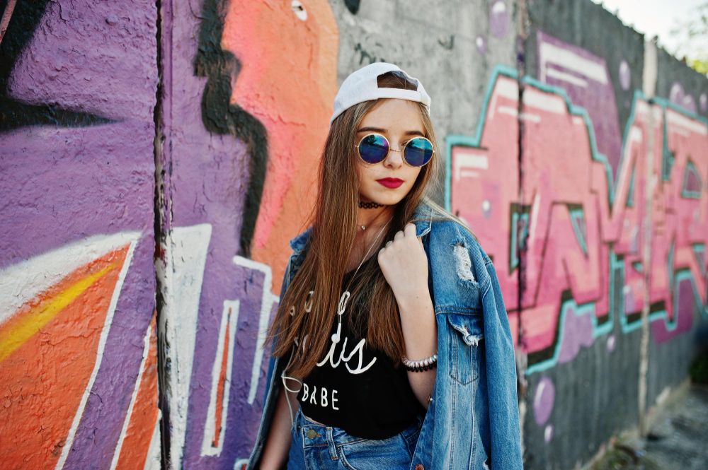 Street Style: Donde la Moda Se Convierte en Arte Urbano